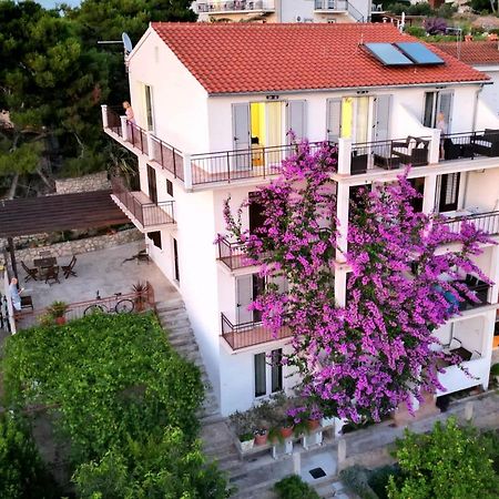 Apartmani Mladina Jelsa  Bagian luar foto